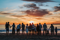 Generationen am Strand Tyler Nix unsplash klein